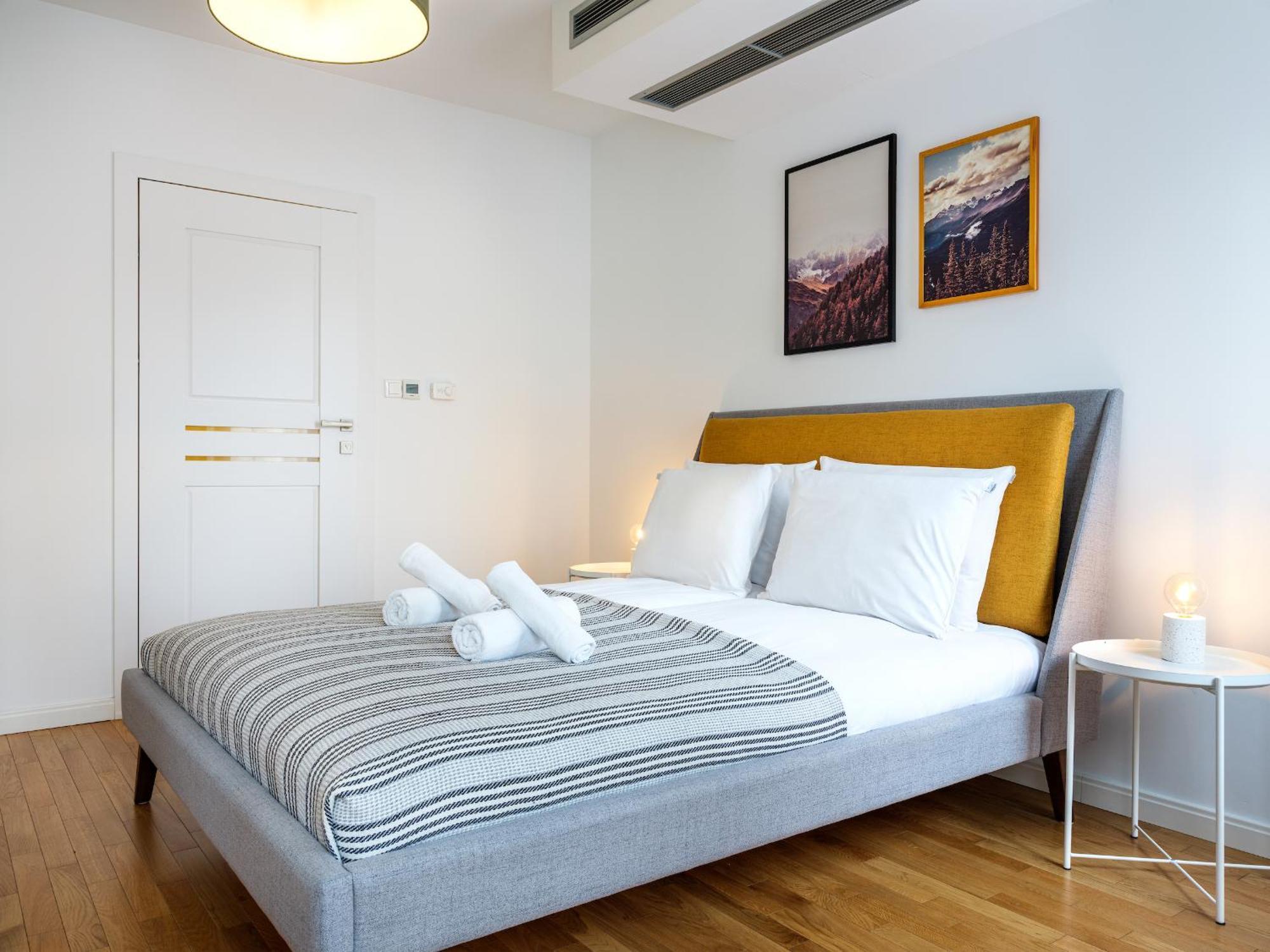 Modern Central Apartment W. Parking By Tyzenhauz Krakow Ngoại thất bức ảnh